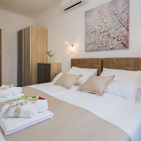 Luxury Apartment Luce สปลิท ภายนอก รูปภาพ