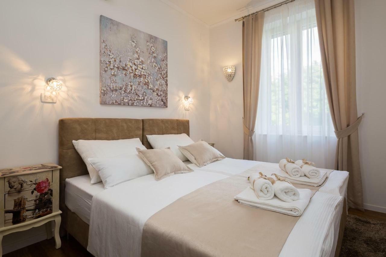 Luxury Apartment Luce สปลิท ภายนอก รูปภาพ