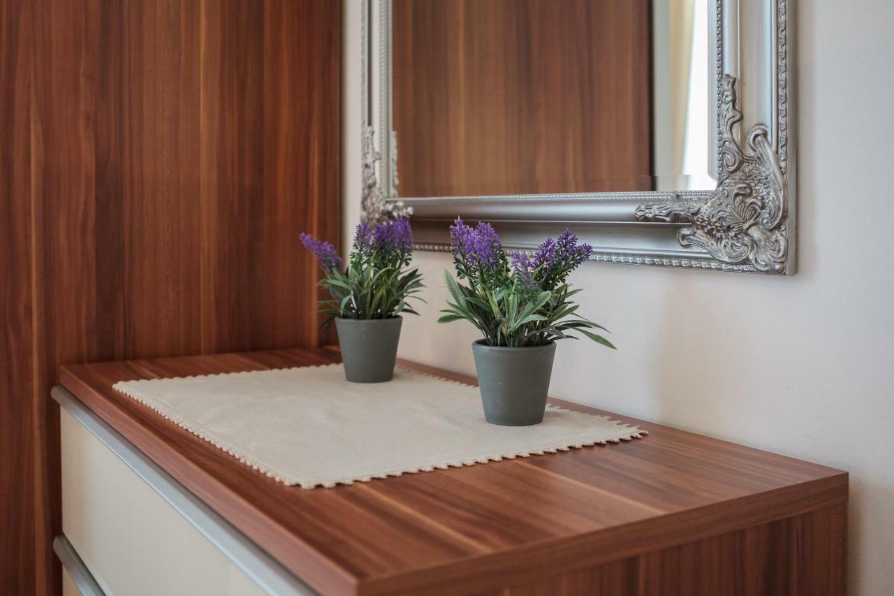 Luxury Apartment Luce สปลิท ภายนอก รูปภาพ
