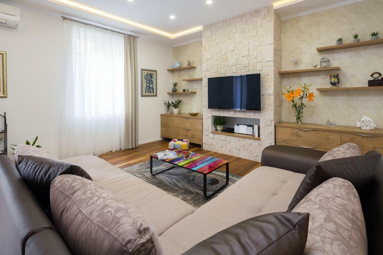 Luxury Apartment Luce สปลิท ภายนอก รูปภาพ